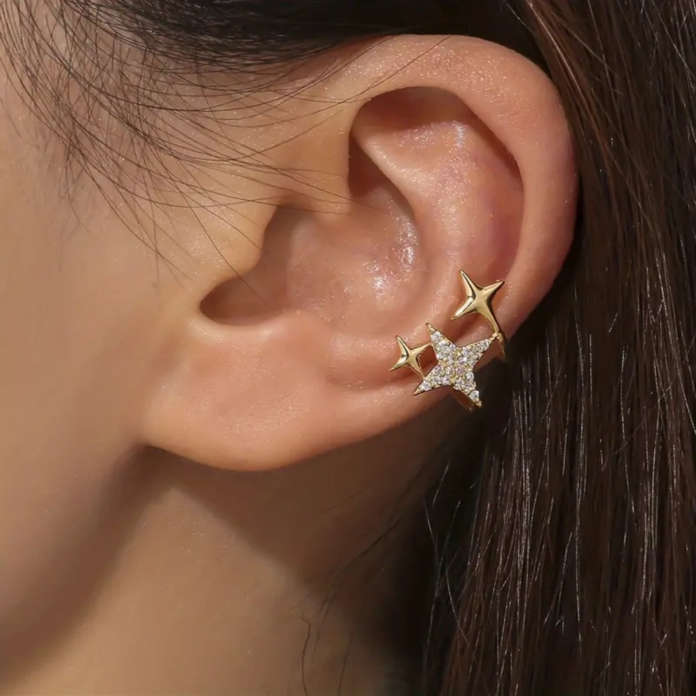 💎New 1 Piece 14K Gold Plated Star ⭐️ Ear Cuff Non Piercing Earring Clip